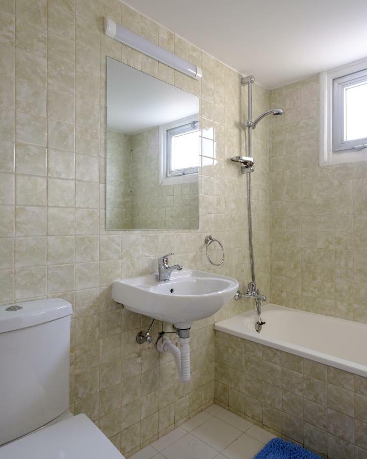 Spacious 2Bdr @ Mackenzie Larnaca Exterior foto